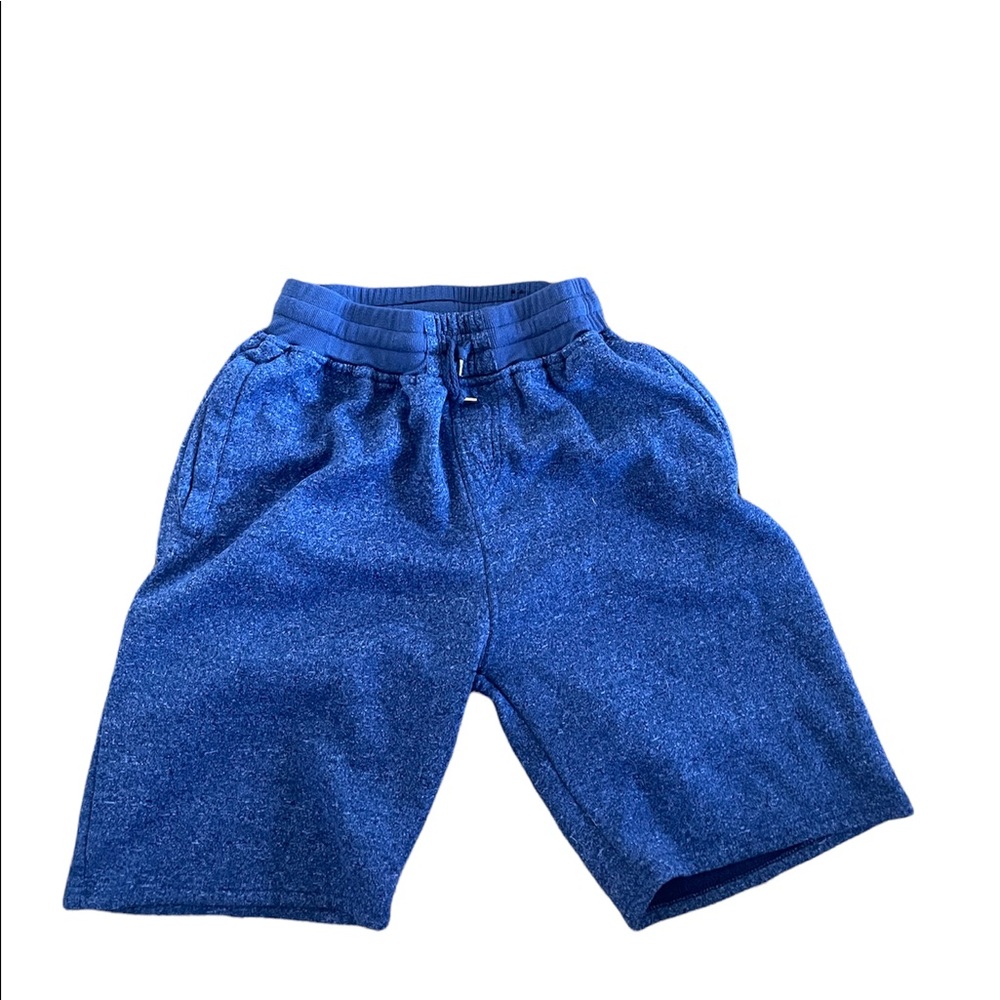 Nice streetwear sweatpants shorts very comfy only worn 4 times